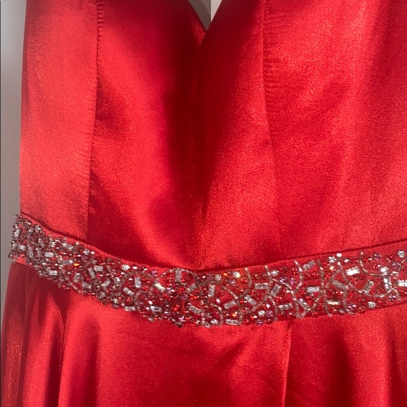 gently used Sherri Hill Prom/pageant gown - Picture 2 of 4